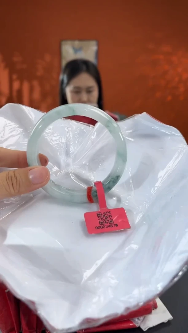 未镶嵌手镯翡翠3