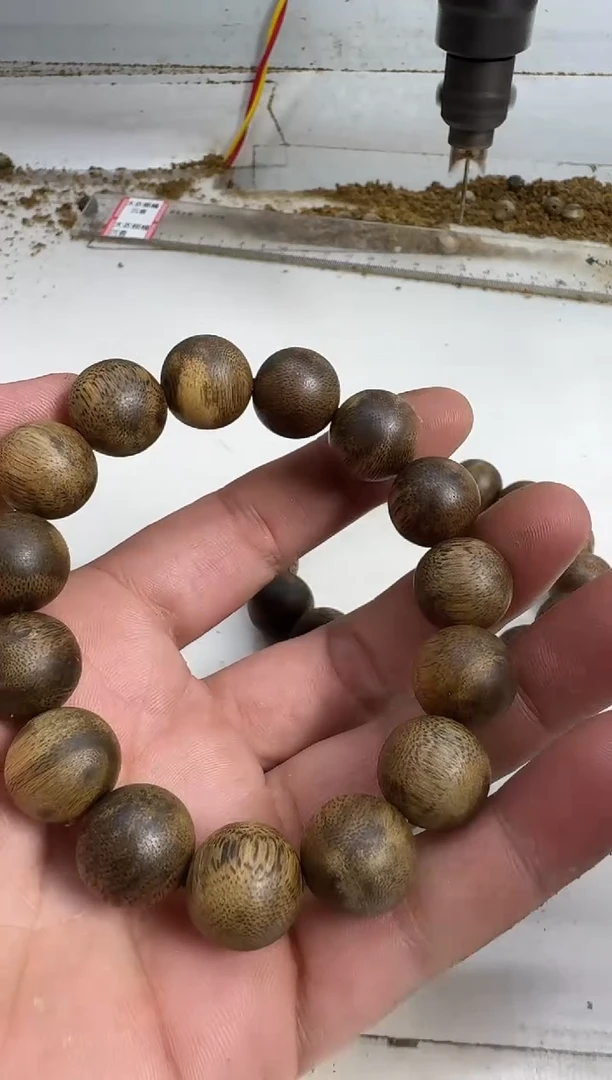 沉香手串1.5规格15克单圈
