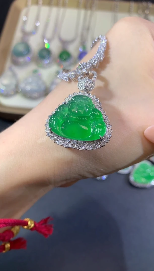吊坠(不含链)18K金镶嵌翡翠102-佛公（不含链扣