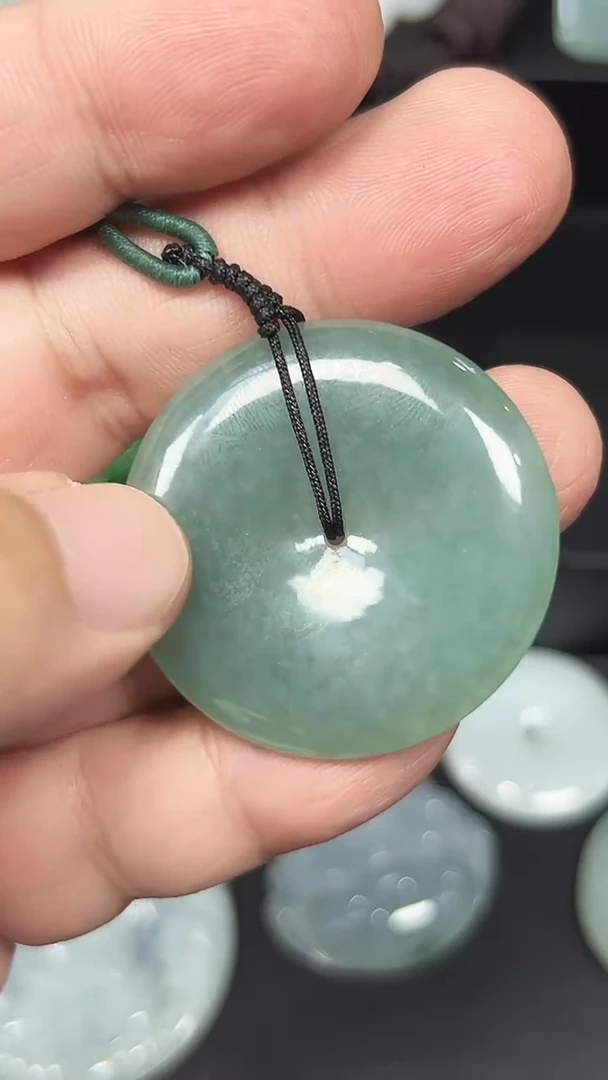 颈饰未镶嵌翡翠天然缅A翡翠平安扣