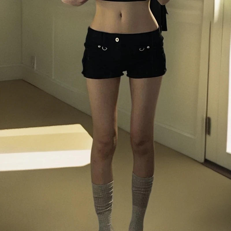 大码美式辣妹设计感牛仔短裤女2025夏季新款修身显瘦包臀工装热裤