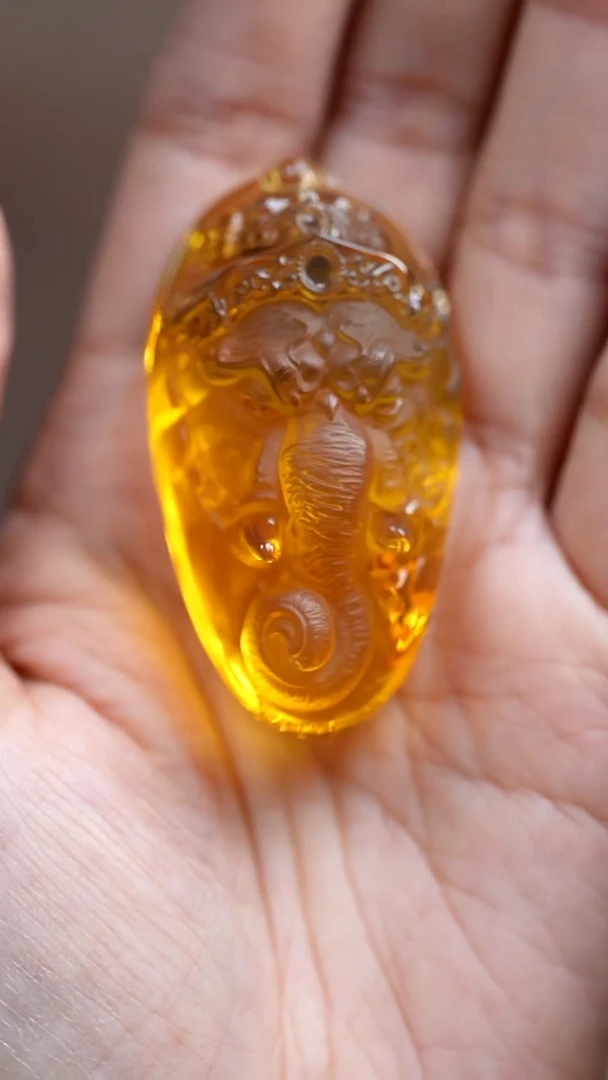 裸石琥珀未镶嵌LUCS-156