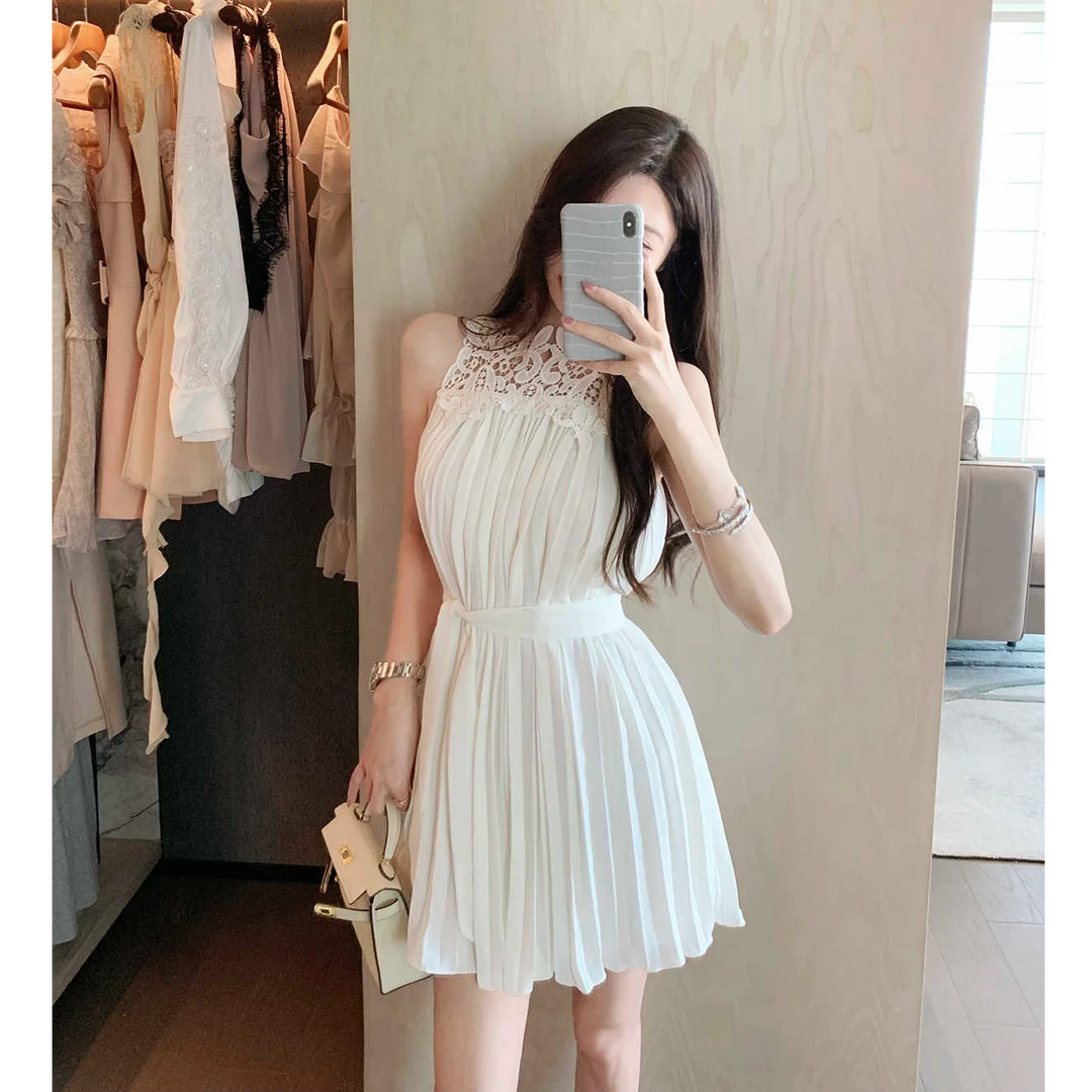 2025夏季新款气质收腰短裙性感甜美法式蕾丝设计白色显瘦连衣裙女