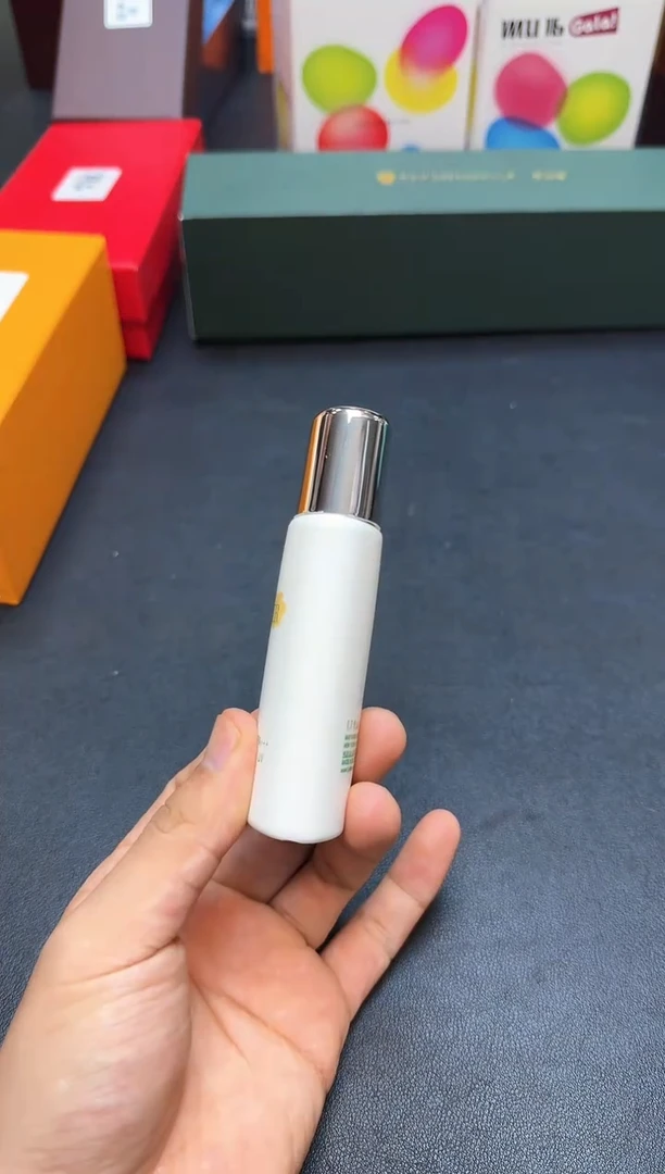瓷片全新正品一件不留@@WR208