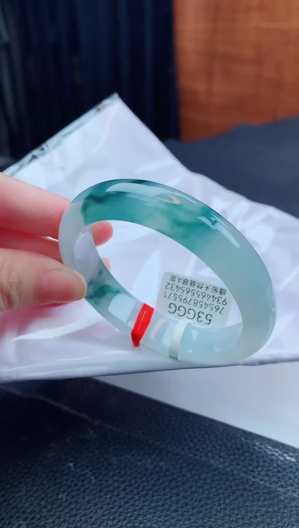 翡翠手镯未镶嵌缅甸天然翡翠A货手镯