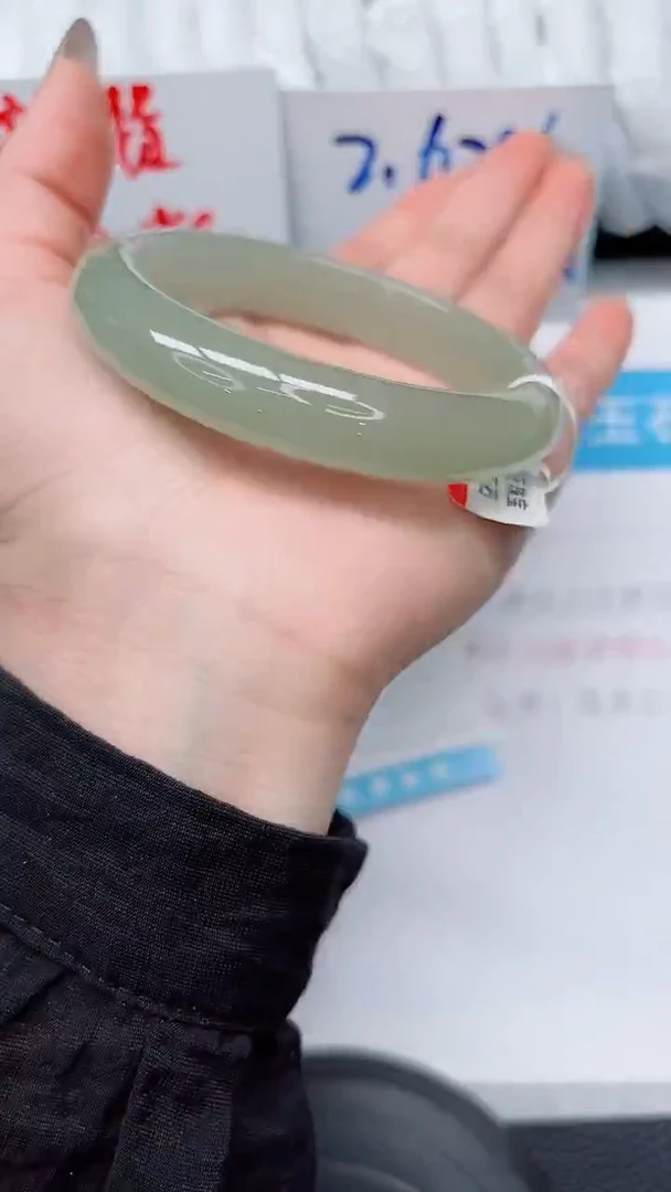 未镶嵌手镯石英质玉128-60