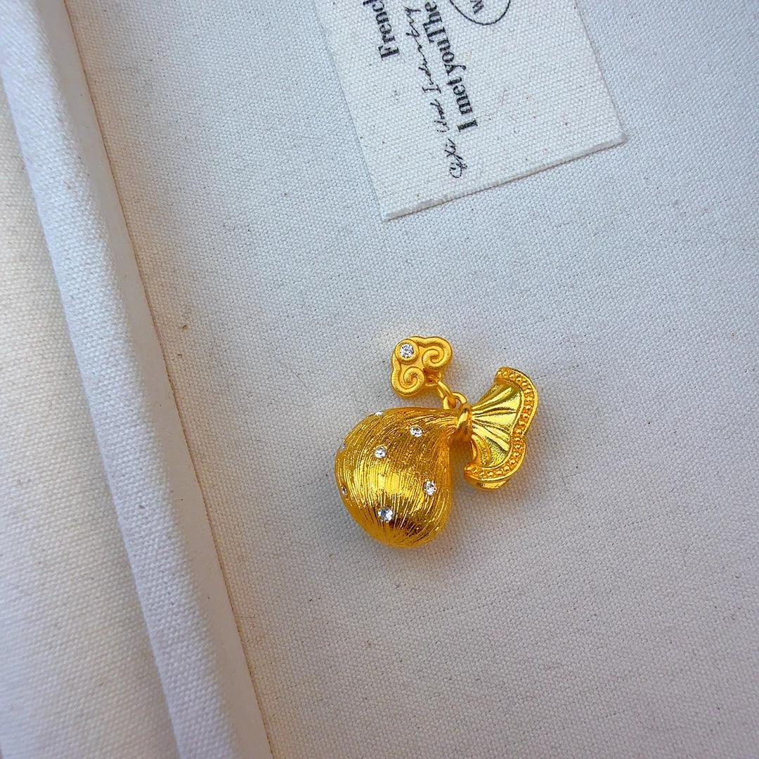 12090拉丝点钻福袋吊坠