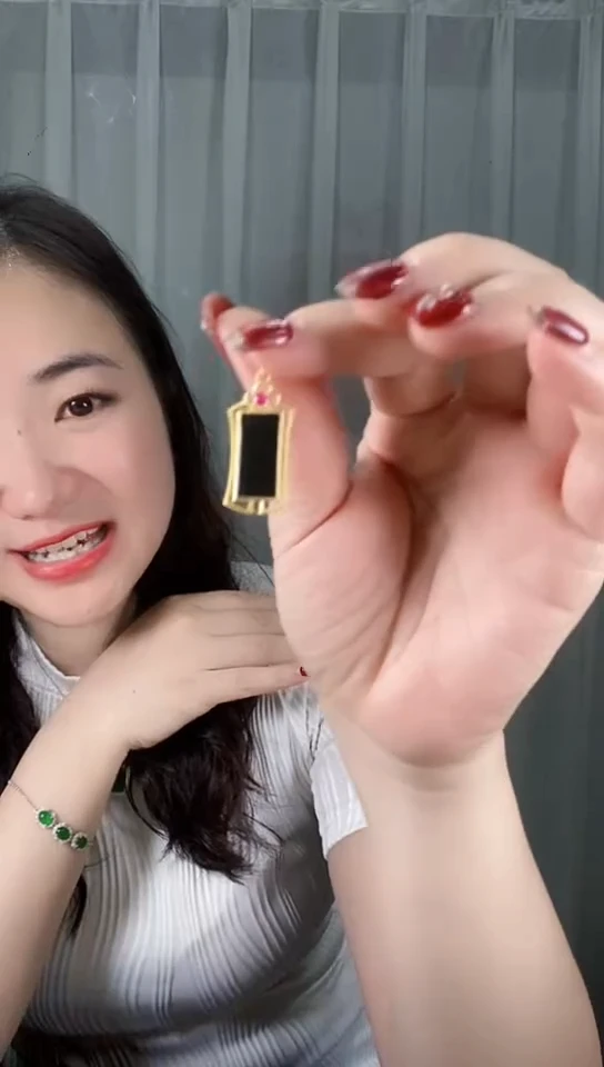 【闪购商品】翡翠颈饰未镶嵌00000024