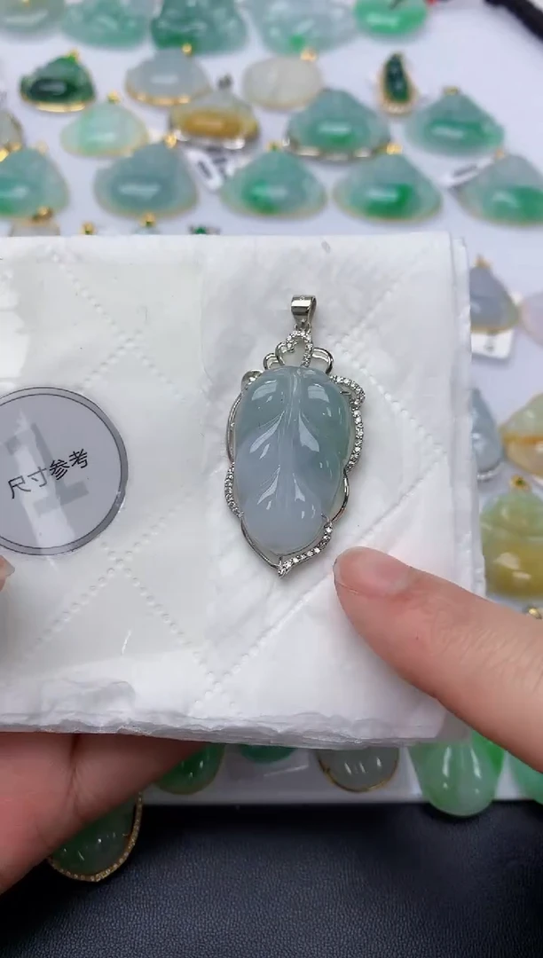 颈饰银S925镶嵌翡翠天然A货