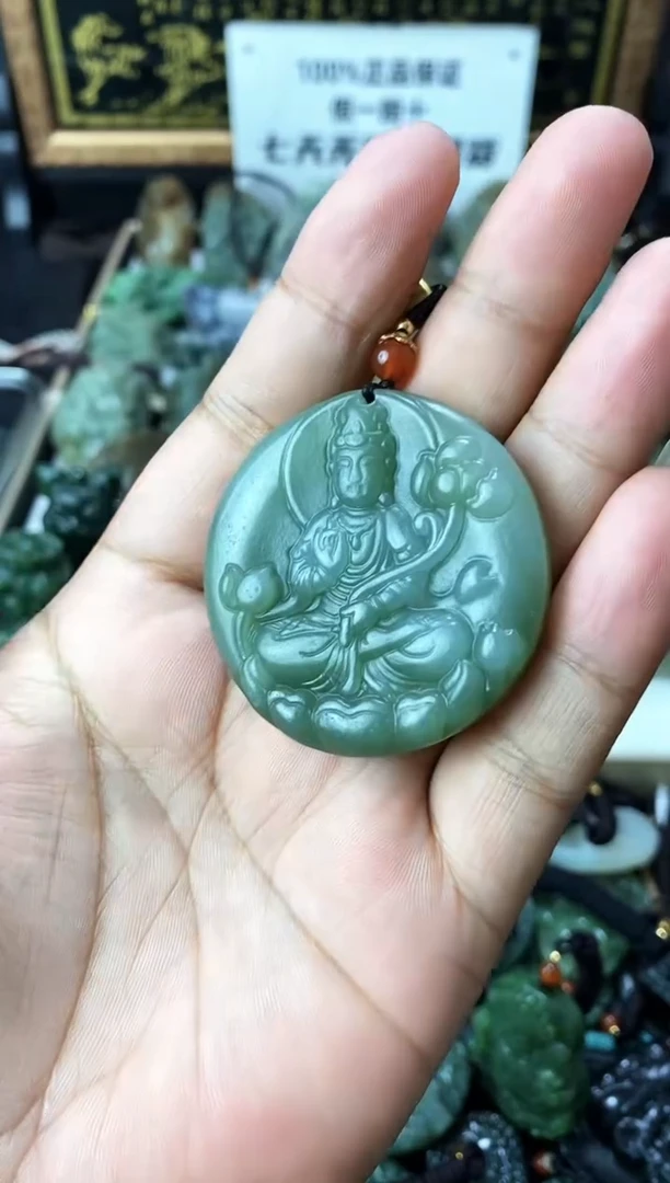 颈饰未镶嵌和田玉1