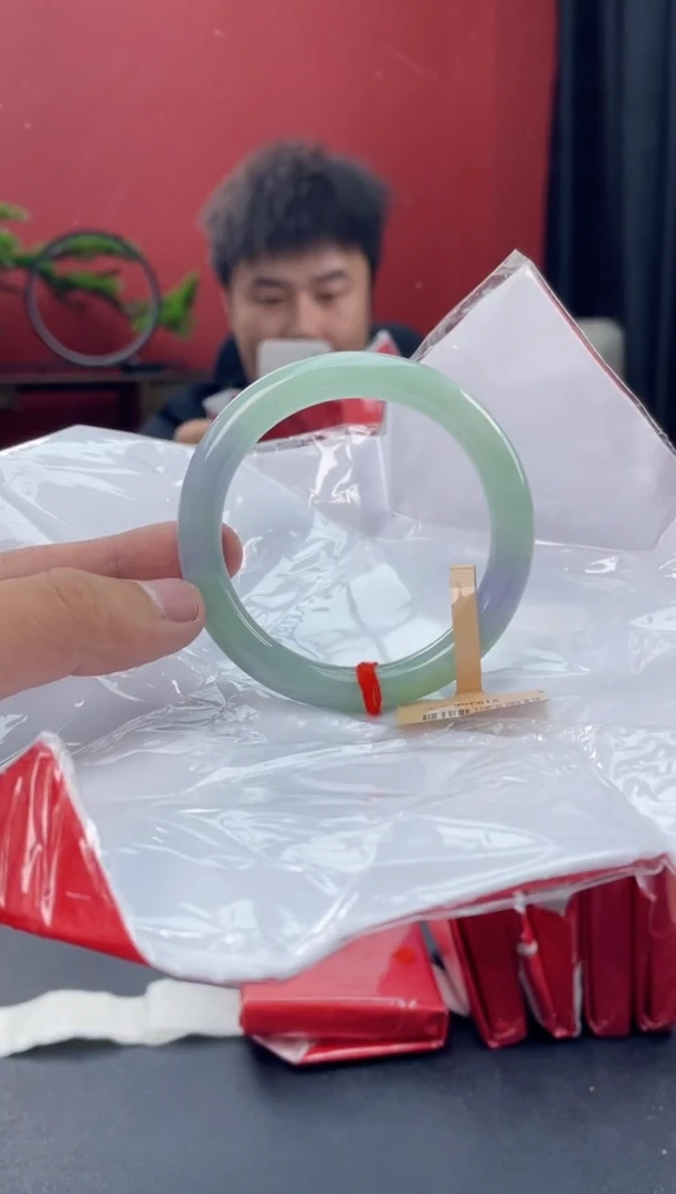 未镶嵌手镯翡翠8