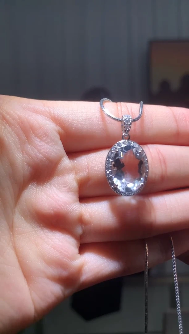未镶嵌颈饰水晶吊坠