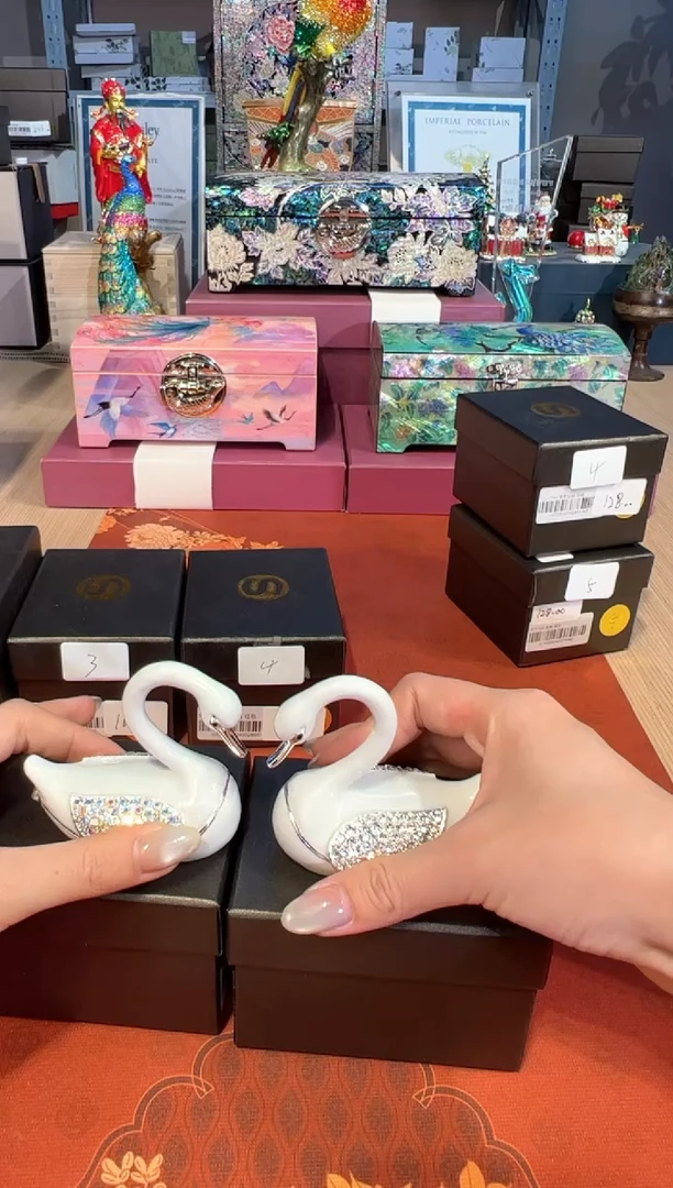 【闪购商品】杯226白+彩钻一对天鹅