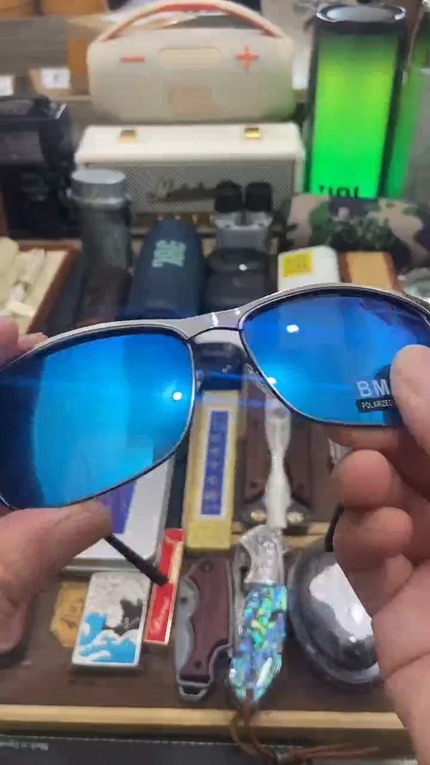 瓷片闪购商品 如图所示