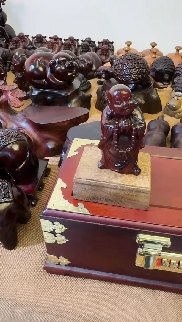 木质紫檀站弥勒赠底座