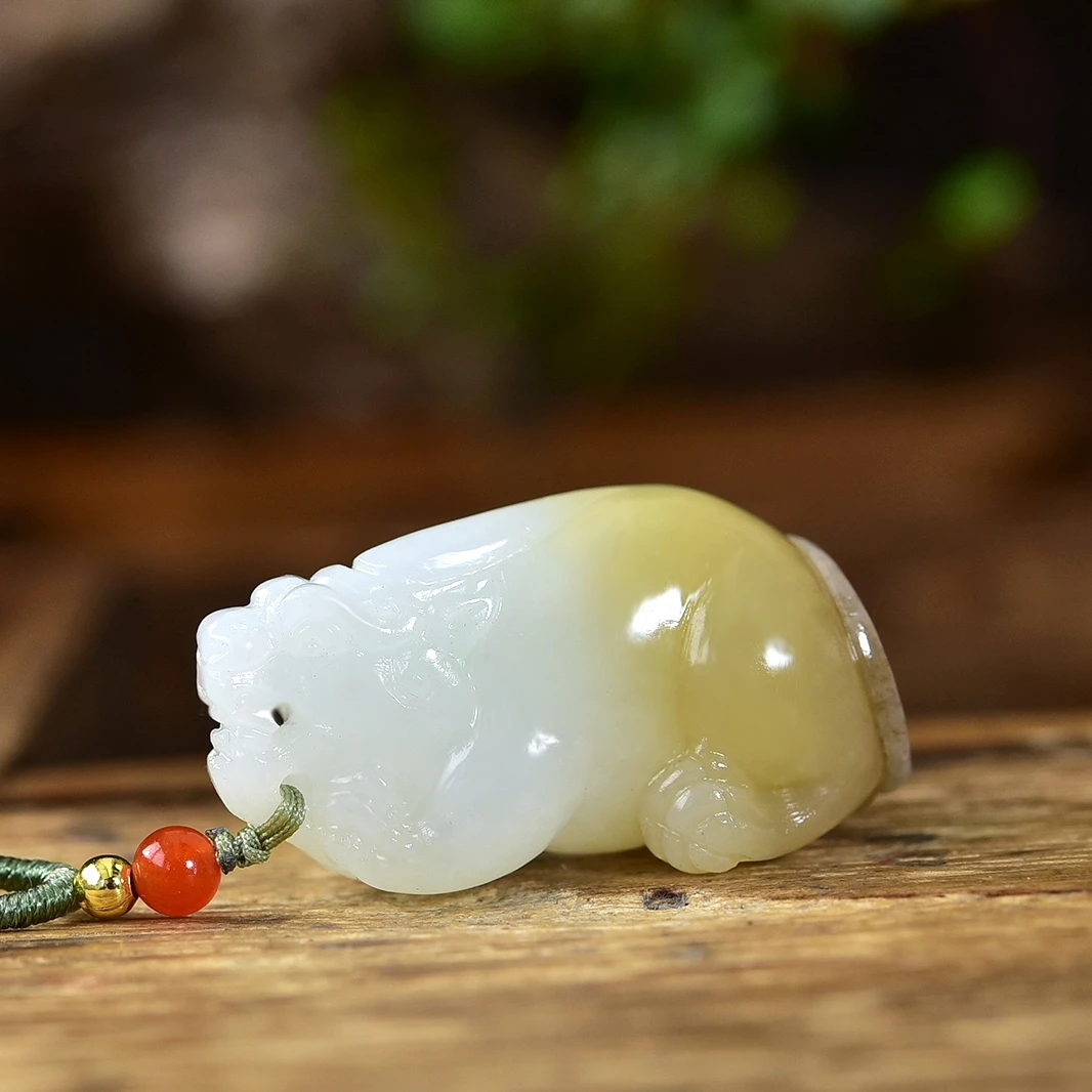 和田玉糖白貔貅吊坠挂件男女款皮丘玉石项链