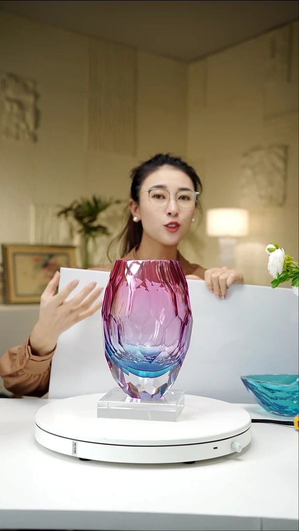 手工艺品琉璃金红蓝切面花瓶