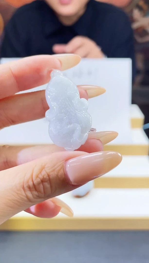 翡翠未镶嵌颈饰天然翡翠