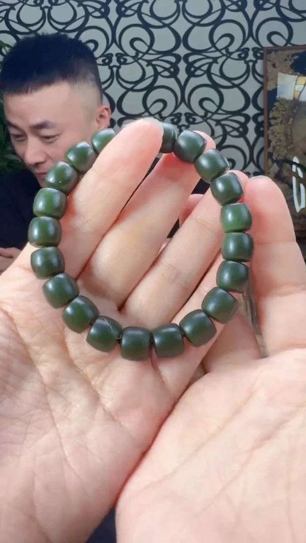 未镶嵌手串和田玉直切卡10