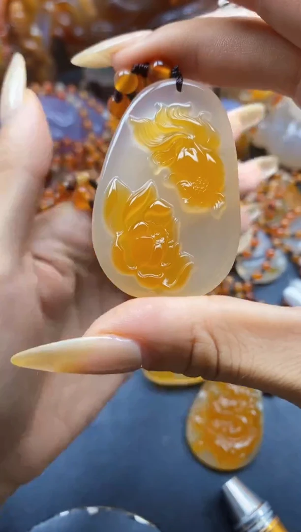 玛瑙/玉髓挂件未镶嵌ll