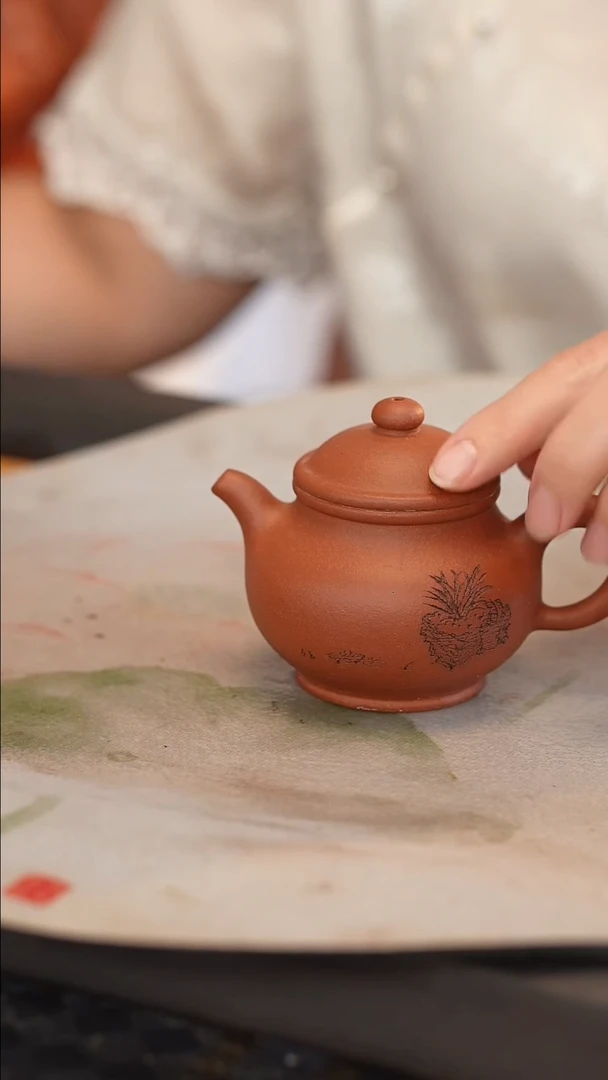 茶壶紫砂潘壶 红清水 雕刻 半手工