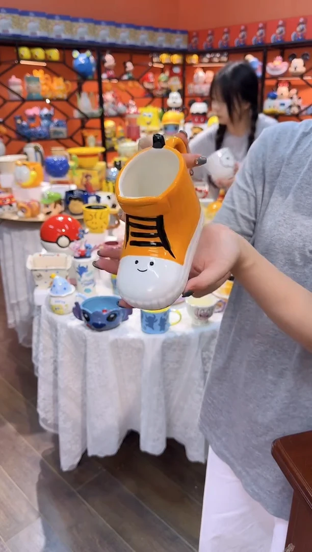 瓷片@@黄色把手鞋子陶瓷杯
