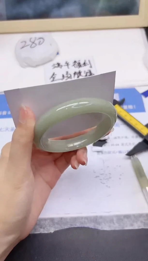 石英质玉手镯未镶嵌266-62有水线