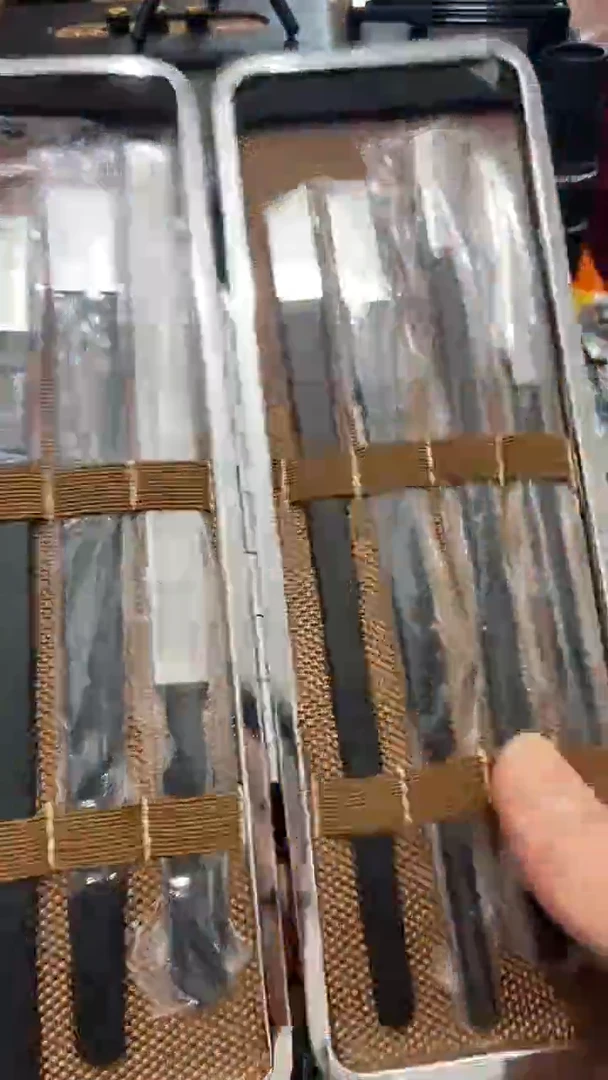 瓷片闪购商品  如图所示