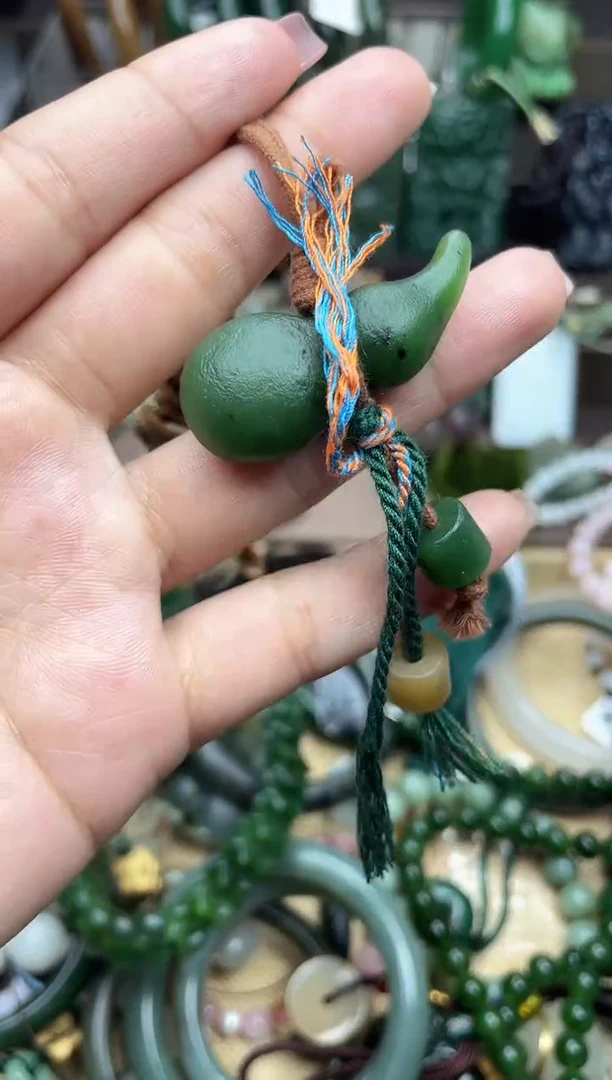 颈饰未镶嵌和田玉未镶嵌和田玉吊坠多样性拍一发一