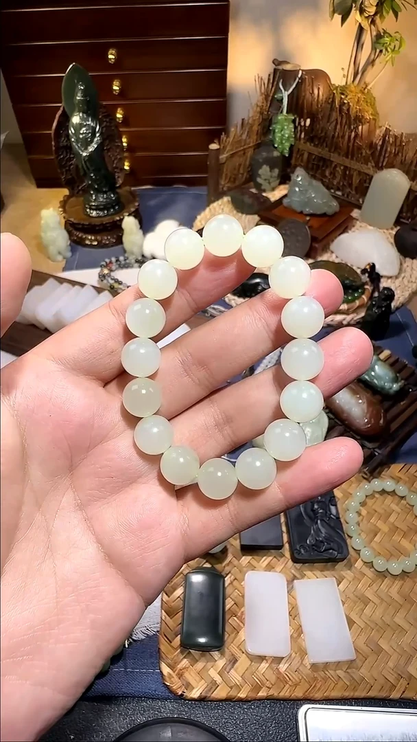 颈饰未镶嵌和田玉T****n1