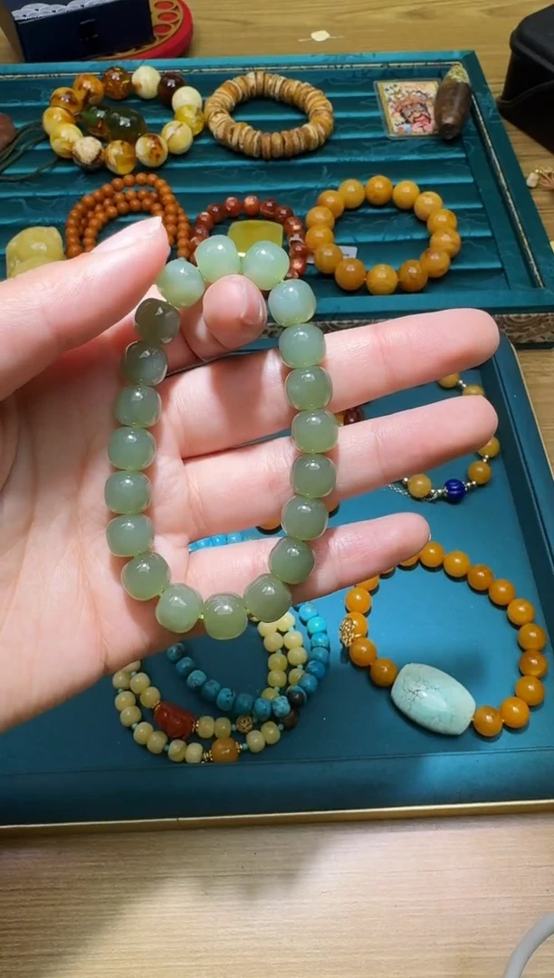 未镶嵌手链和田玉多样性发一件 590