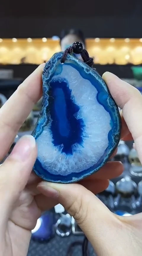 未镶嵌颈饰玛瑙/玉髓默**闻玛瑙