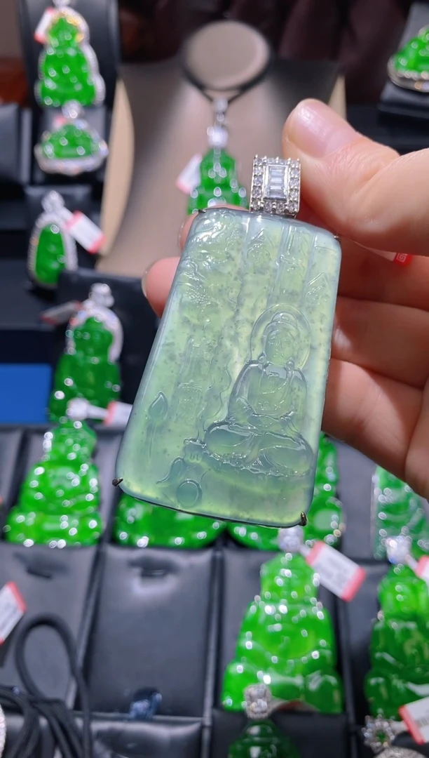 【闪购商品】翡翠颈饰未镶嵌天然A货翡翠z26