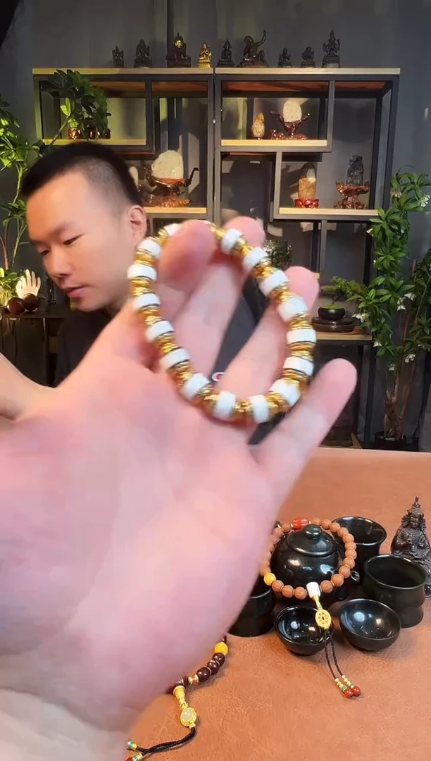 未镶嵌手串玛瑙/玉髓垛珠串