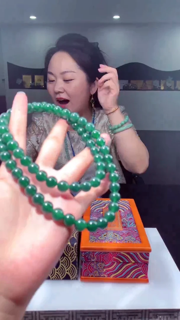 翡翠未镶嵌颈饰挂件发货（拍一发一）