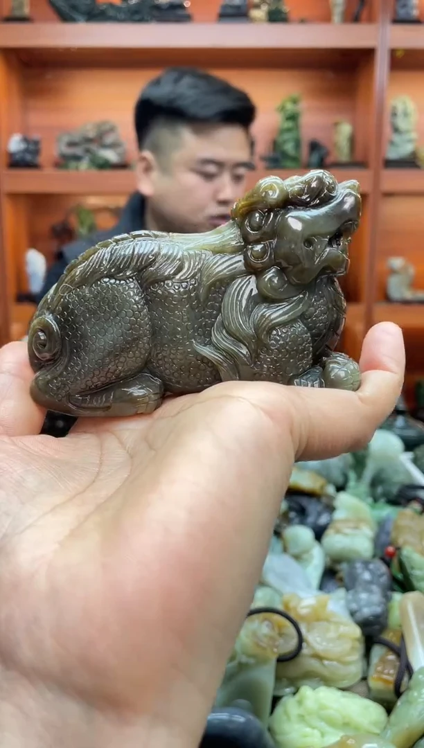 未镶嵌和田玉摆件1