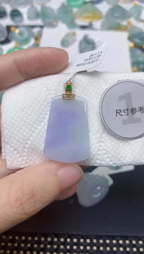 翡翠18K金镶嵌颈饰天然缅甸A货翡翠