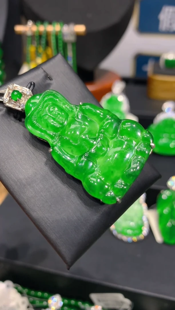 颈饰未镶嵌翡翠7一季