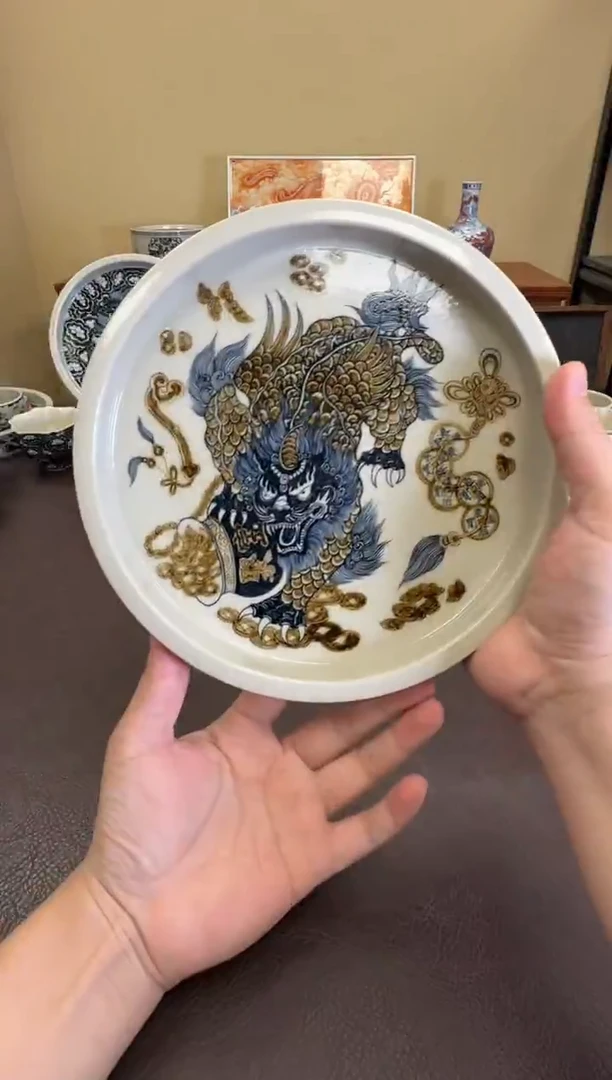 二号釉貔貅纹壶承