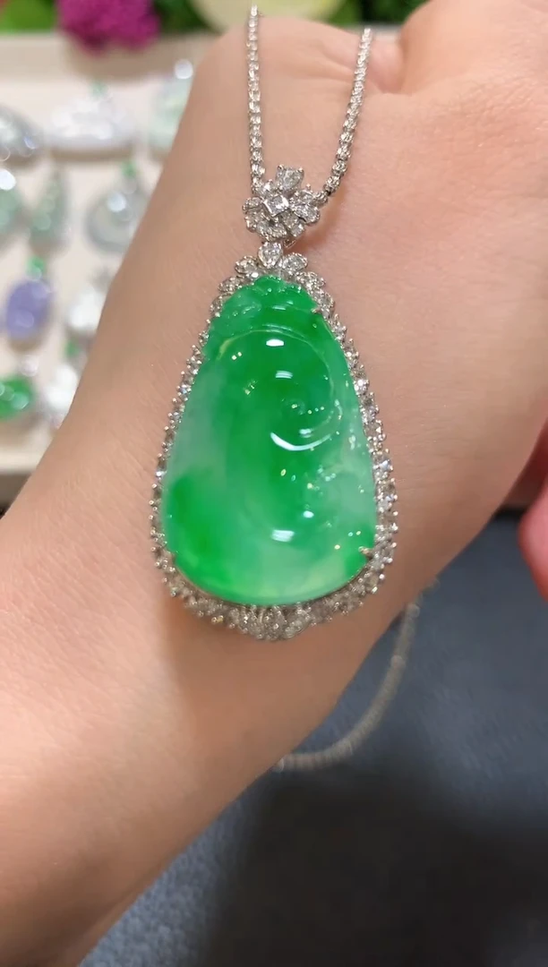 翡翠18K金镶嵌吊坠(不含链)n58