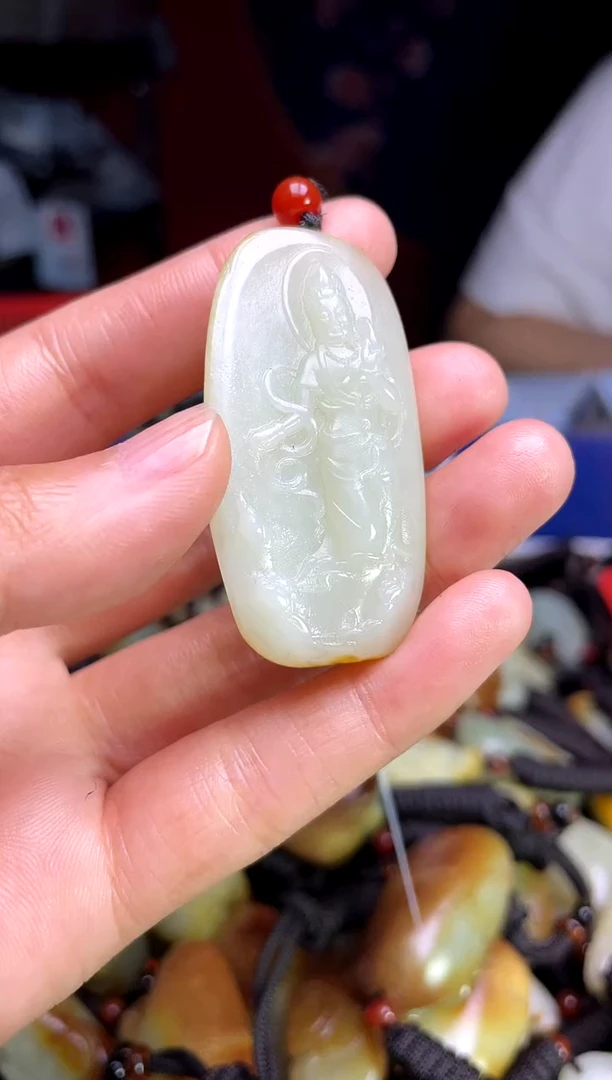 和田玉未镶嵌颈饰1