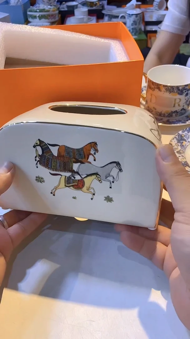 鸿辉家品牌瓷器，京东包邮！