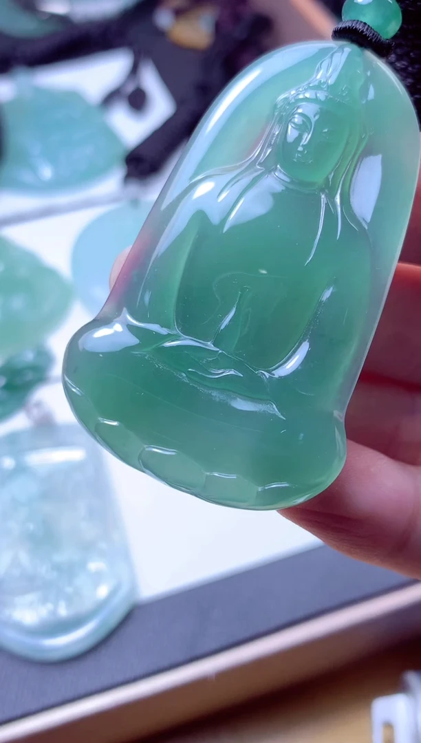 颈饰未镶嵌翡翠天然A货翡翠
