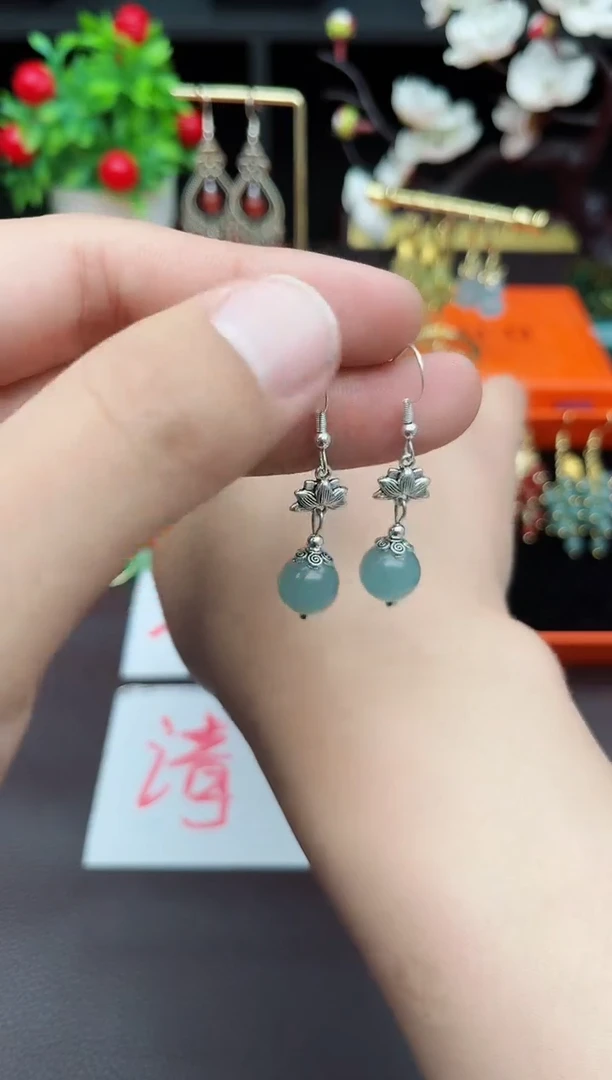 石英质玉（天山翠）银S925镶嵌耳钉237000