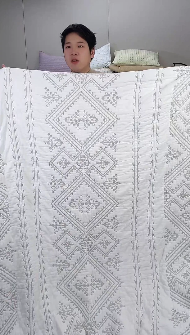 棉金丝罗格白230*250单床盖纯棉