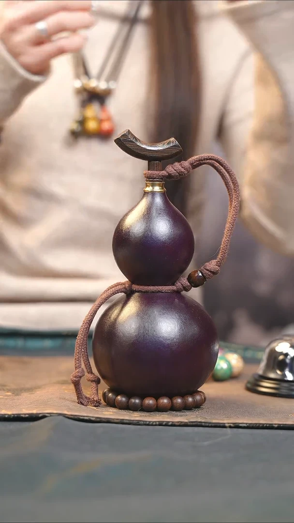 【闪购商品】XU112大漆酒葫芦不包手串及旋转底座