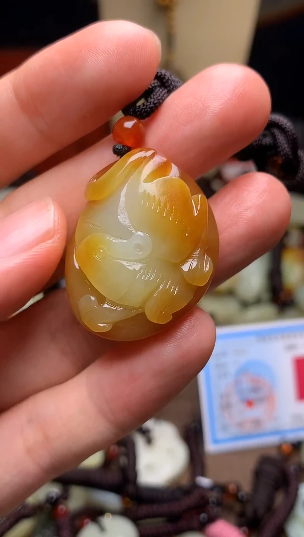 颈饰未镶嵌和田玉新疆料青海料清水和田玉吊坠