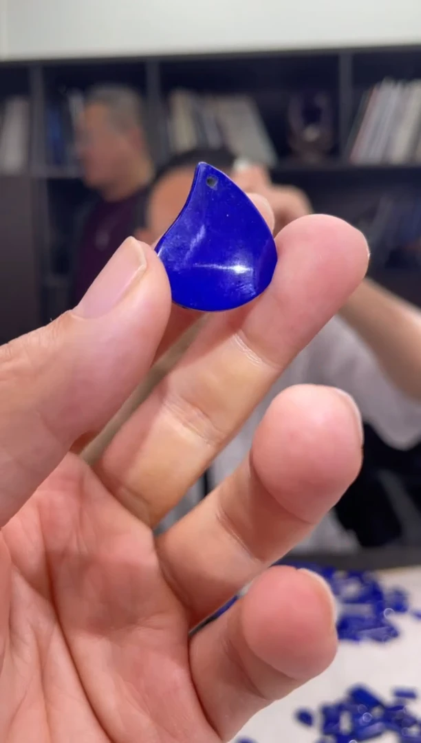 【闪购商品】青金石裸石未镶嵌3.47克