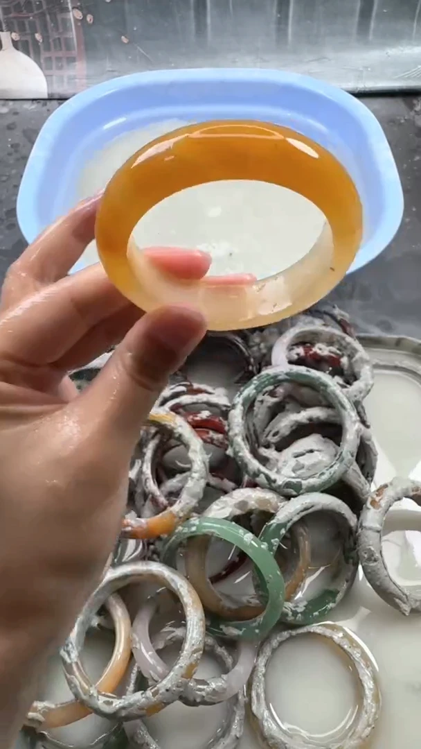 石英质玉手镯未镶嵌39