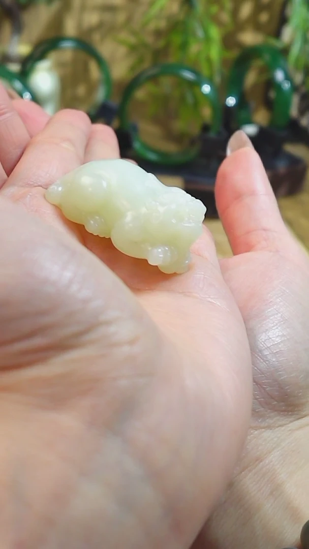 【闪购商品】和田玉吊坠(不含链)未镶嵌俄料巴沙料貔貅